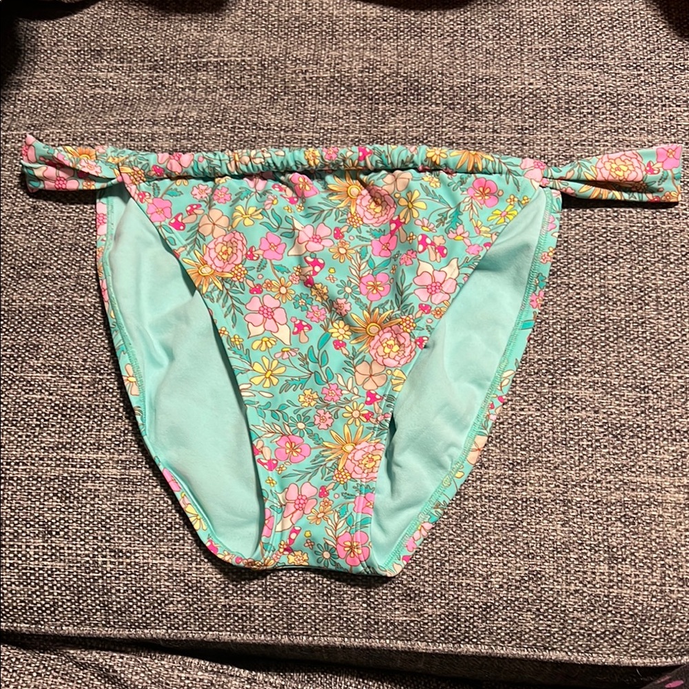 NWT Wild Fable Floral Bikini Bottoms